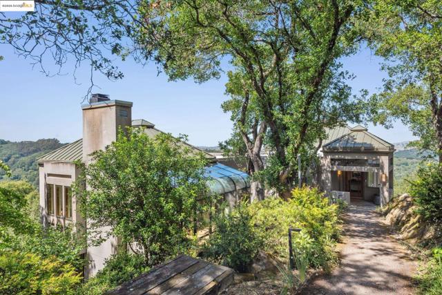 12688 Brookpark Road, Oakland CA: https://media.crmls.org/mediaz/f95cece7-17e1-4c37-a5dc-94d3125638e7.jpg