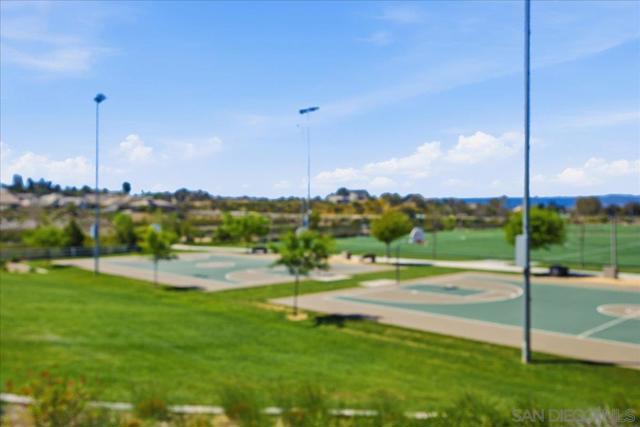 39319 Corvina, Temecula CA: https://media.crmls.org/mediaz/f95d51ad-7430-4e44-9a56-58c86ef346fb.jpg