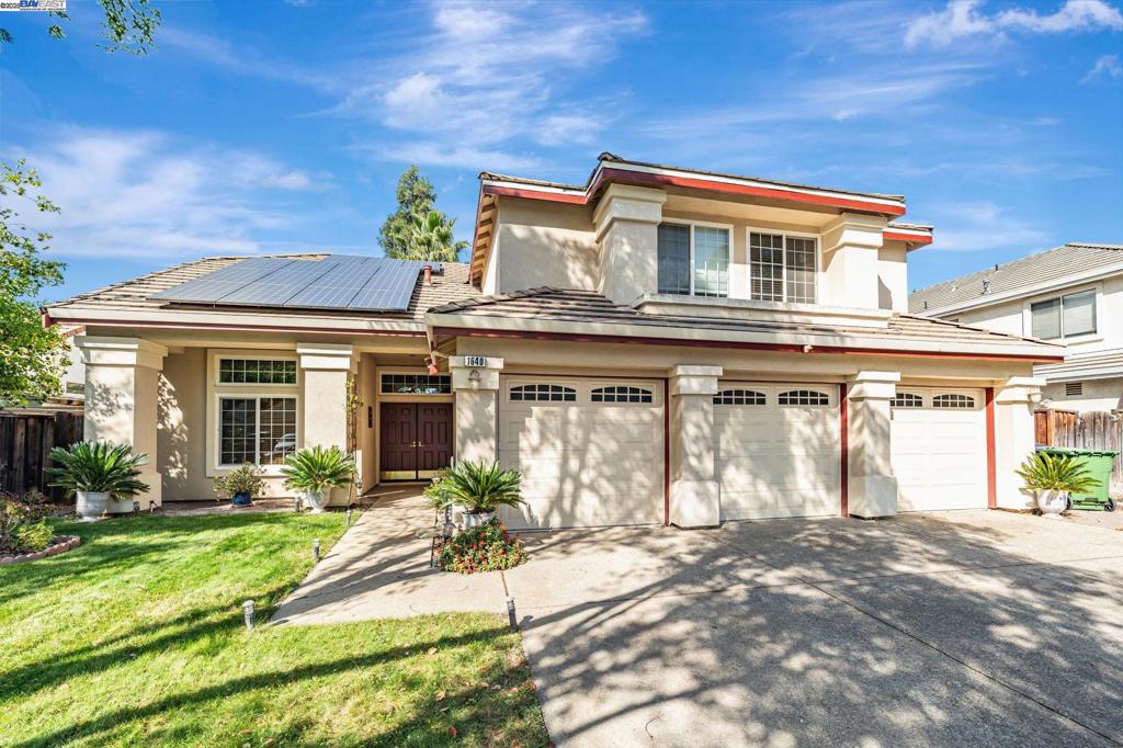 1640 Tahoe Cir