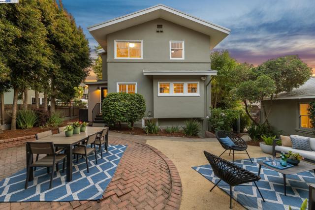 6040 LAWTON AVENUE, Oakland CA: https://media.crmls.org/mediaz/f95eff50-40fd-430b-bbc0-95a148208472.jpg