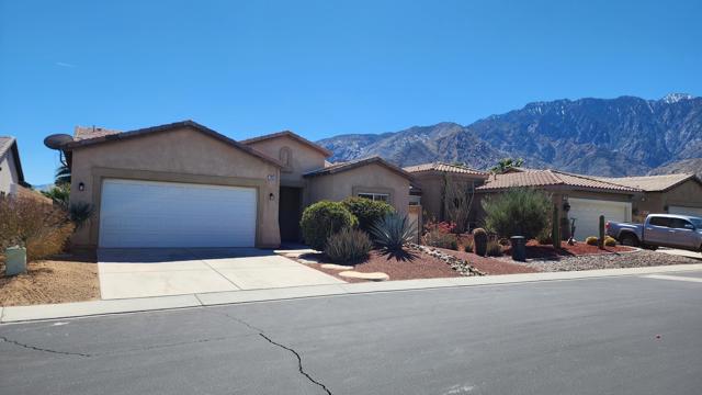 703 Ventana, Palm Springs CA: https://media.crmls.org/mediaz/f9604f5f-768e-401f-908b-3b7c56a28501.jpg
