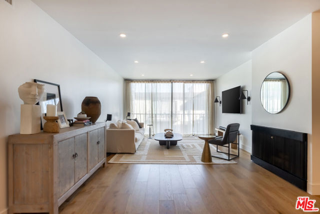 1351 N Crescent Heights Boulevard, West Hollywood CA: https://media.crmls.org/mediaz/f960ff85-99df-444c-a9ed-fcaa20a9d106.jpg