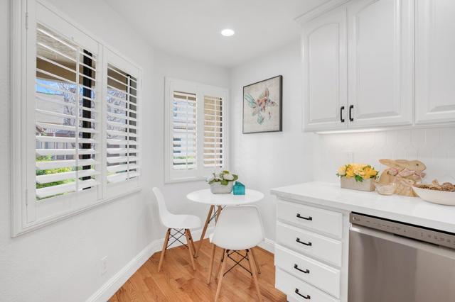 227 Ada Avenue, Mountain View CA: https://media.crmls.org/mediaz/f9613664-7873-4ebd-a369-d9b2798dfb83.jpg