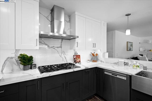 1890 Conte Way, Morgan Hill CA: https://media.crmls.org/mediaz/f96152c0-4657-40bd-bd66-981978b88b65.jpg