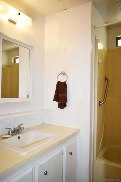 35109 Highway 79, Warner Springs CA: https://media.crmls.org/mediaz/f961d8fa-67c8-4459-a308-26c4ad07fa3d.jpg