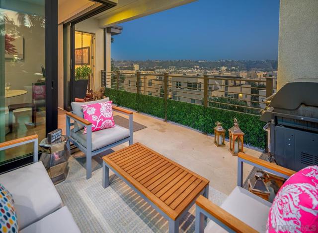 8509 Aspect Dr, San Diego CA: https://media.crmls.org/mediaz/f962b46e-7d9c-4d04-b1bd-de9cc1f95483.jpg