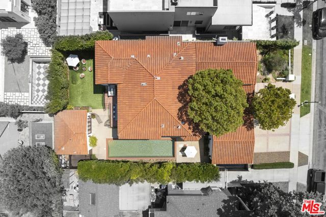 2714 Forrester Drive, Los Angeles CA: https://media.crmls.org/mediaz/f96309b8-8ce3-4a02-a5fd-72e023df64e9.jpg