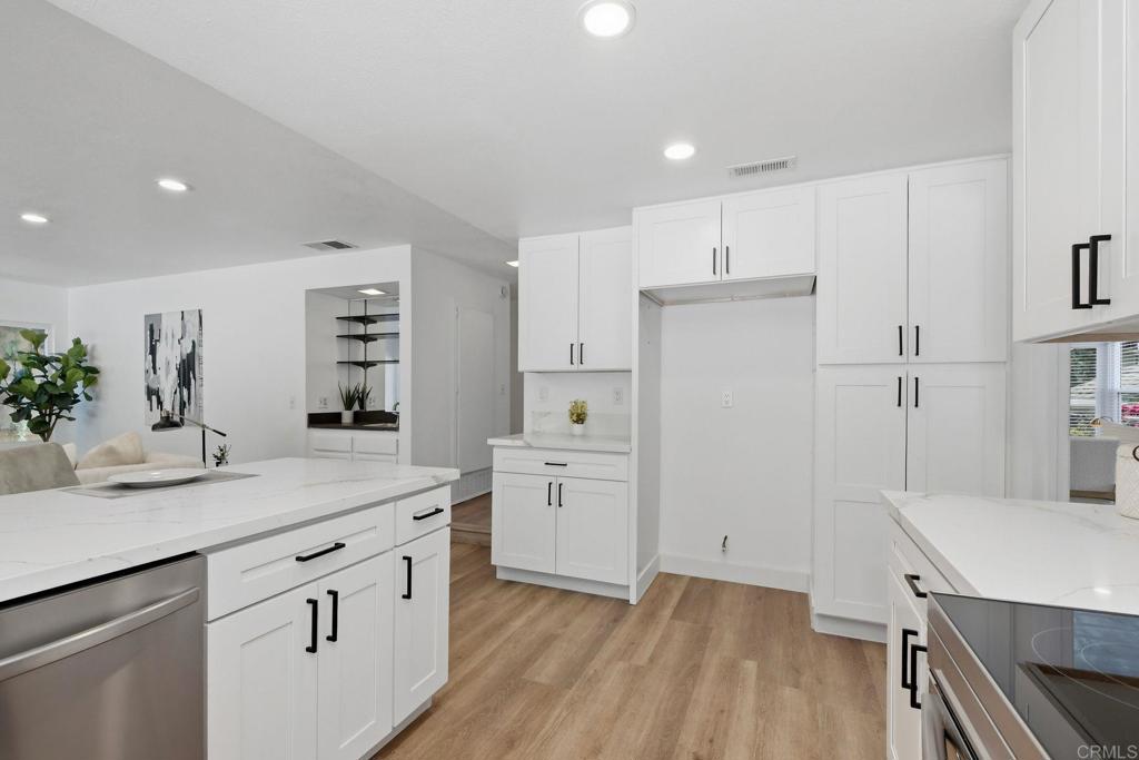 14446 Janal Way - photo 12