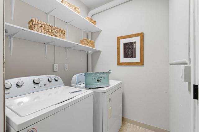 164 Wisteria Drive, East Palo Alto CA: https://media.crmls.org/mediaz/f9644103-d1fe-4a9e-bad8-a4db4dded983.jpg