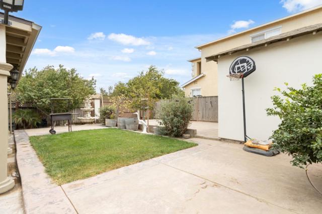 209 Sirrah Way, Greenfield CA: https://media.crmls.org/mediaz/f96482e4-fea3-403d-b53d-b6913dc9da47.jpg