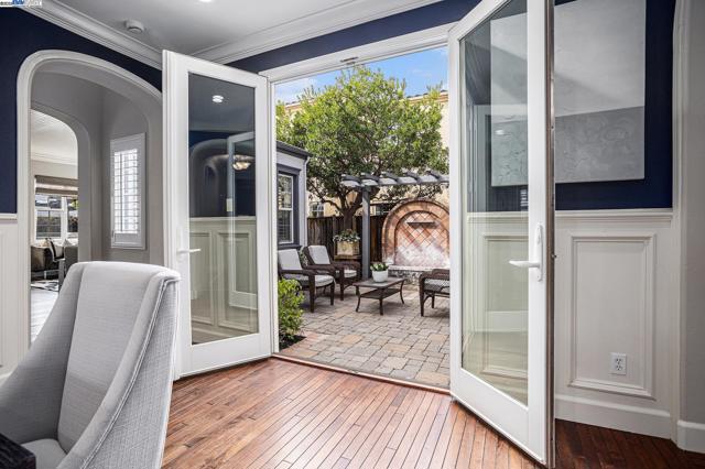 1049 S WEDGEWOOD DR, San Ramon CA: https://media.crmls.org/mediaz/f9648369-793a-4855-8c3b-7c36b7578cea.jpg