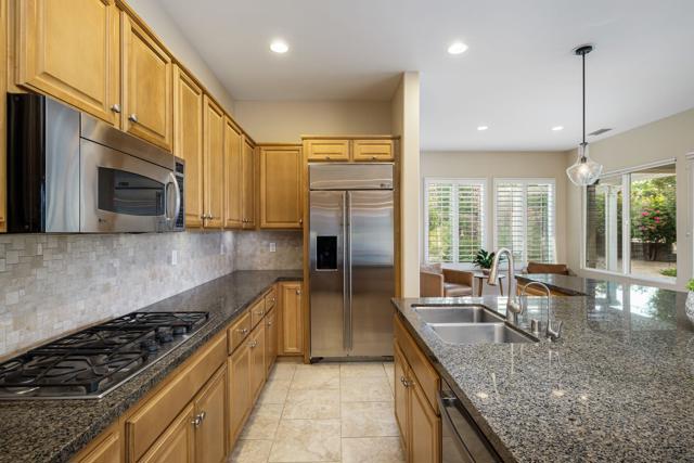 81196 Victoria Lane, La Quinta CA: https://media.crmls.org/mediaz/f9648e70-b91b-4f77-8f8e-caacf4ca34b0.jpg