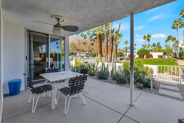 246 E Avenida Granada, Palm Springs, CA 92264