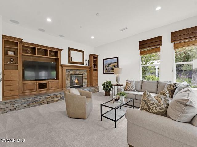 5455 Via Olas, Newbury Park CA: https://media.crmls.org/mediaz/f9652e2b-fba3-46ca-8c18-d66e5be81b5a.jpg