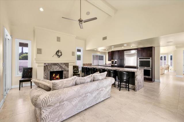 39 Santo Domingo Drive, Rancho Mirage CA: https://media.crmls.org/mediaz/f9661bd4-ed94-4f60-85ac-1f81d5bd15da.jpg