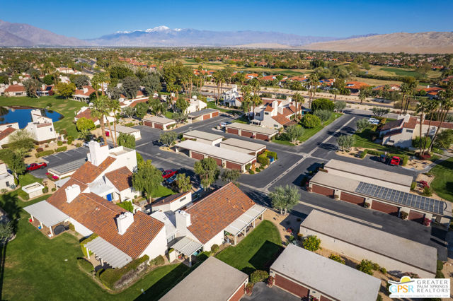 422 Forest Hills Drive, Rancho Mirage CA: https://media.crmls.org/mediaz/f96620a2-8a8a-48ab-8814-f05f67d7e2ac.jpg