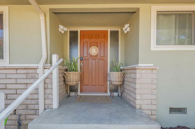 11745 Tam Oshanter Drive, Salinas CA: https://media.crmls.org/mediaz/f966cb28-4b33-4144-b0dd-7003b7c47461.jpg