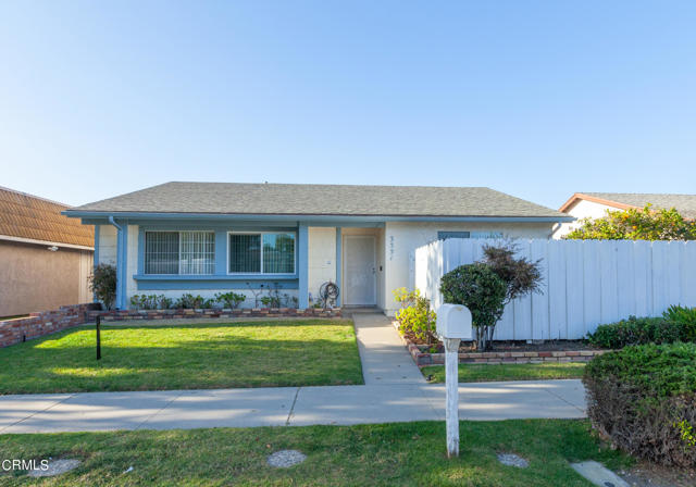 Detail Gallery Image 1 of 1 For 3551 Ketch Ave, Oxnard,  CA 93035 - 3 Beds | 2 Baths