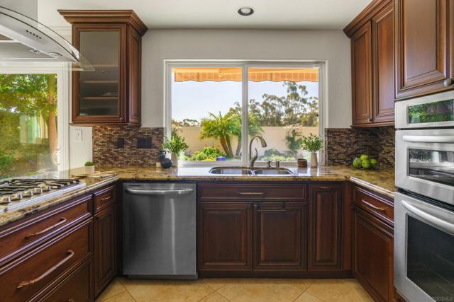9932 Ironwood Place, San Diego CA: https://media.crmls.org/mediaz/f967fd39-6be8-4094-8ee9-33bbb74db299.jpg