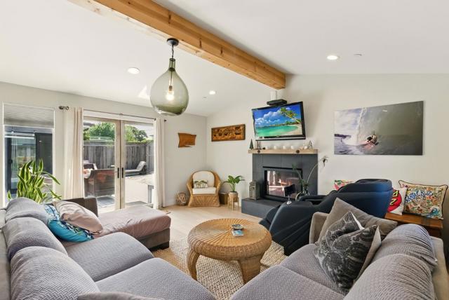 301 25th Avenue, Santa Cruz CA: https://media.crmls.org/mediaz/f96a5f9a-bef6-4c01-b386-2814bab6494f.jpg