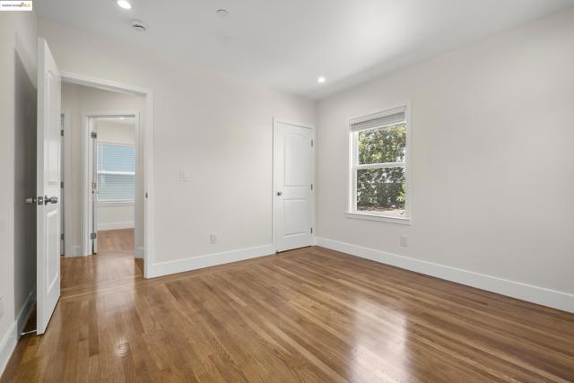 1437 Portland Ave, Albany CA: https://media.crmls.org/mediaz/f96a8a2a-a98b-48d4-8f6f-5290ae234d84.jpg