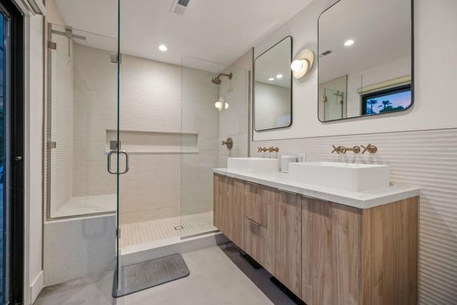 1055 E Louise Drive, Palm Springs, CA 92262