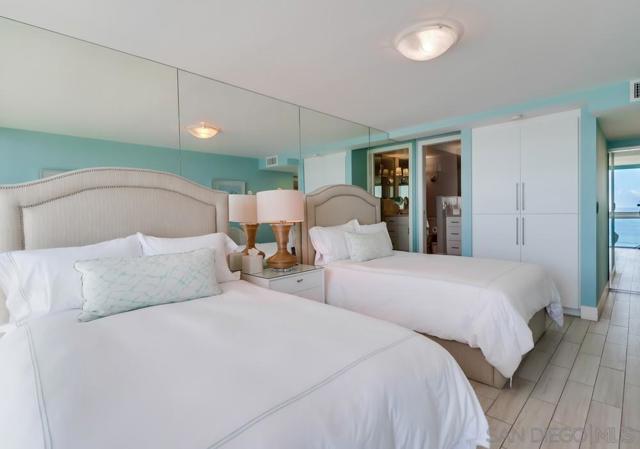 1730 Avenida Del Mundo, Coronado CA: https://media.crmls.org/mediaz/f96b9fb0-ca88-4fac-bb21-a8c1b94f89d6.jpg