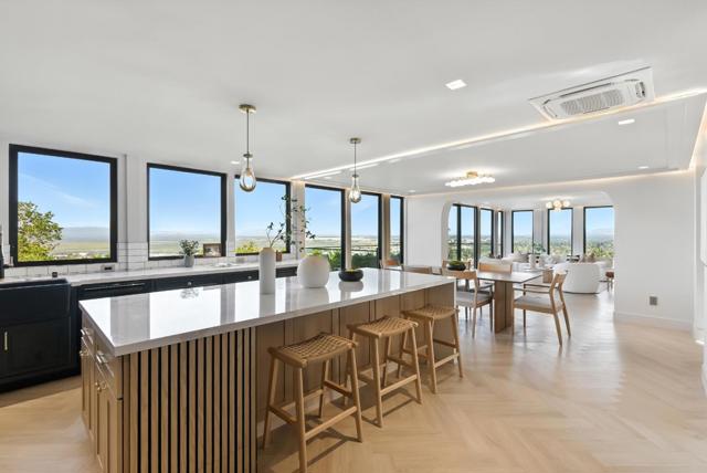 490 Shelford Avenue, San Carlos CA: https://media.crmls.org/mediaz/f96bc094-570d-41cf-acc3-20dced8f908d.jpg