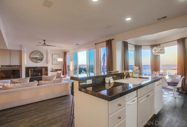 510 Neptune, Encinitas CA: https://media.crmls.org/mediaz/f96bd781-0e62-454a-af5c-5ff7a9e17af7.jpg