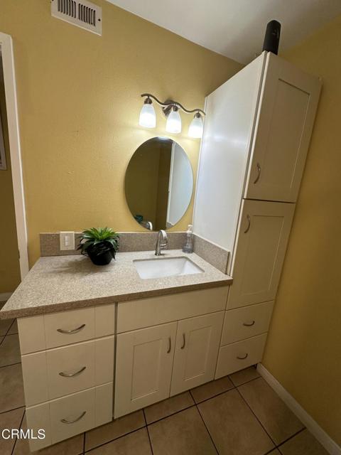 Detail Gallery Image 13 of 21 For 549 Holly Ave, Oxnard,  CA 93036 - 2 Beds | 1 Baths