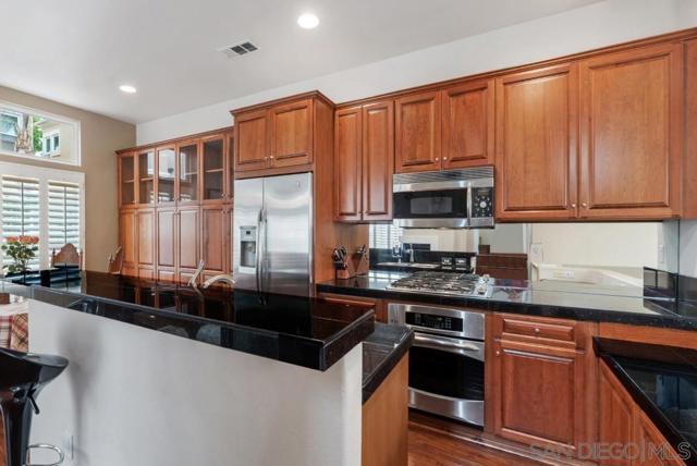 12674 Carmel Country Rd, San Diego CA: https://media.crmls.org/mediaz/f96c617f-789e-4102-82fc-3c0bf30e4271.jpg