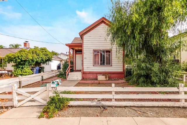 Image 1 of 29 For 772 Mcleod St
