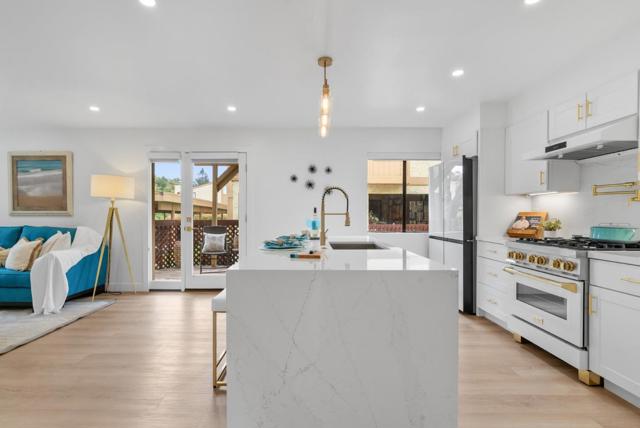 40 Seacliff Drive, Seacliff CA: https://media.crmls.org/mediaz/f96d5b56-3104-43fb-a323-78b3a5bd1ed3.jpg