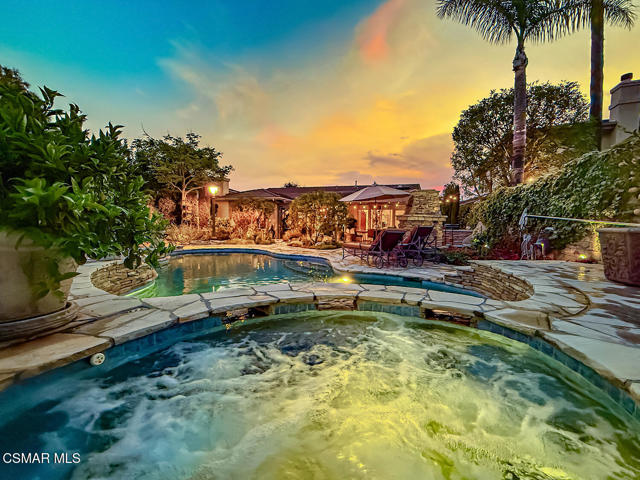 678 Via Carro, Newbury Park CA: https://media.crmls.org/mediaz/f96e3aeb-25b5-4507-ac52-a3526ffd7613.jpg
