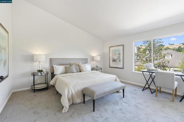 5 Stuart Place, Danville CA: https://media.crmls.org/mediaz/f96e724a-2c72-4c6e-9a51-01985404ac5b.jpg
