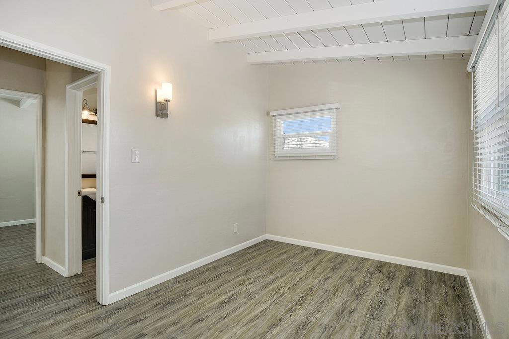 MLS #250035866SD img 17