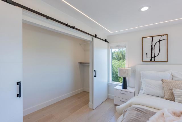 893 Madonna Way, Los Altos CA: https://media.crmls.org/mediaz/f97074c9-ef60-495e-a6ce-805e95edb406.jpg