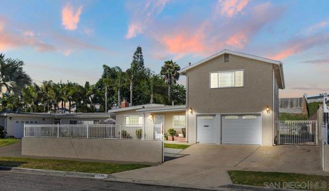 1173 Oasis Ave, Chula Vista CA: https://media.crmls.org/mediaz/f9707aed-0c50-49f5-ba06-70f0fd73f7d4.jpg