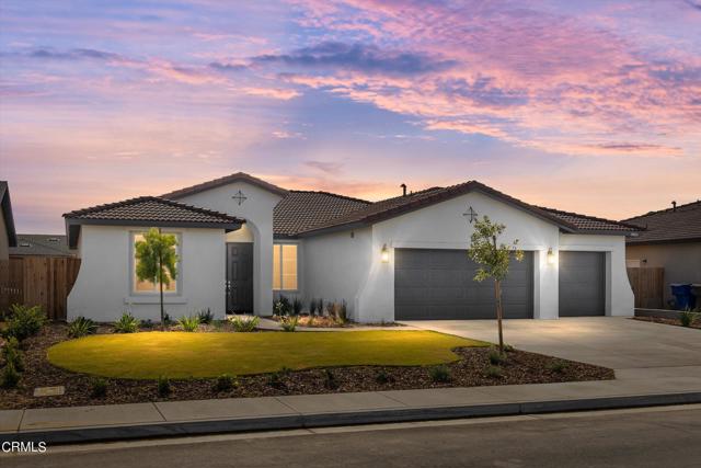 Detail Gallery Image 1 of 1 For 7405 Emerald Green Ave, Bakersfield,  CA 93313 - 4 Beds | 3 Baths