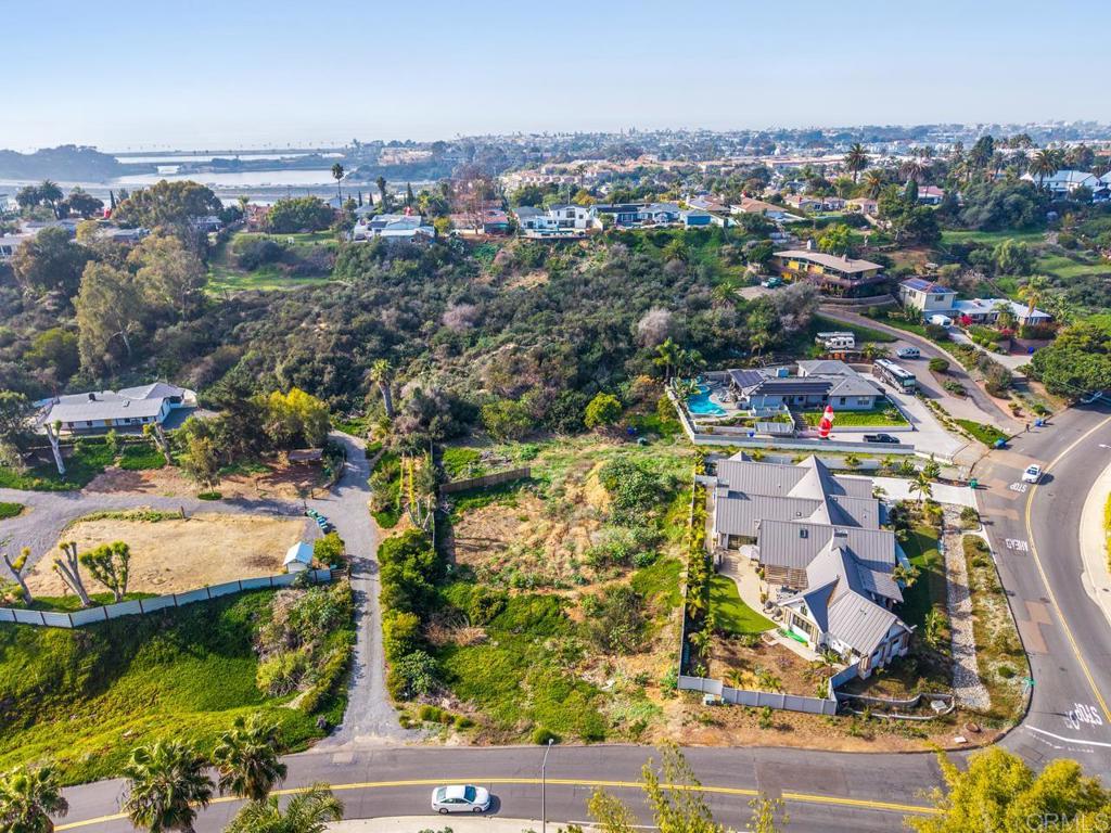 4269 Hillside Drive - photo 16