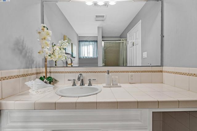 Image 35 of 58 For 2038 Boca Raton St