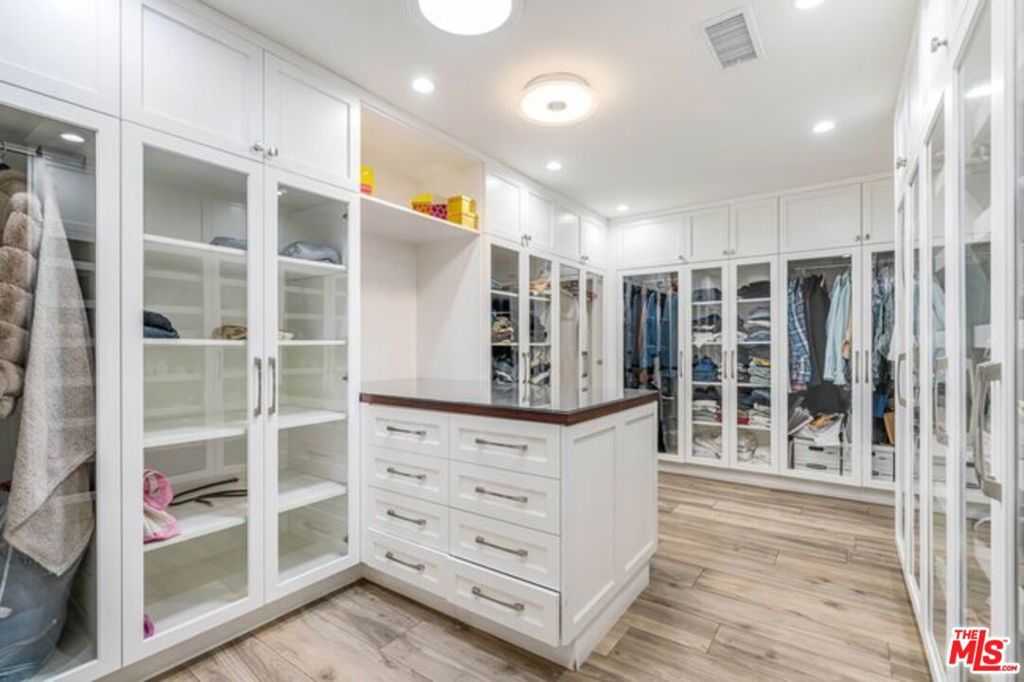 MLS #26863591 image #36