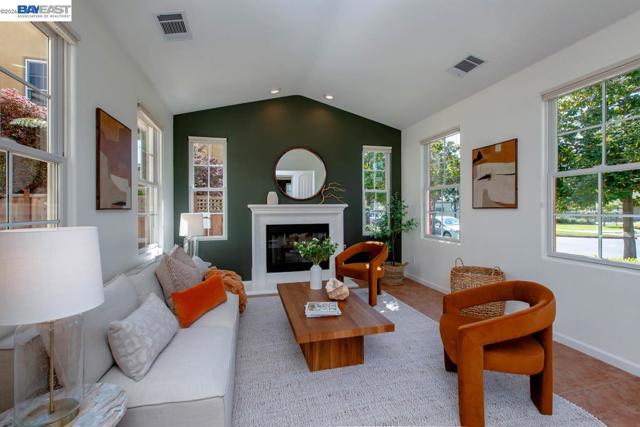 Image 9 of 60 For 2358 Coral Sea St