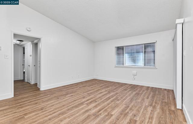 4913 Douvan Ct, Carmichael CA: https://media.crmls.org/mediaz/f971f0e5-9eaa-44d1-a85a-06d8ac1dfdee.jpg