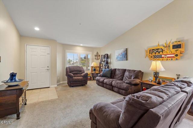 Detail Gallery Image 10 of 36 For 602 Ensign Pl, Oxnard,  CA 93035 - 4 Beds | 2 Baths