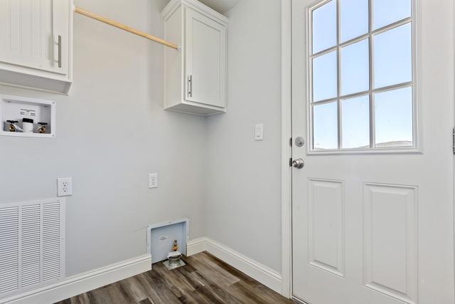 021_Laundry Room