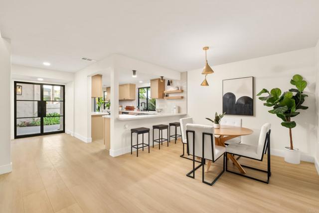 Detail Gallery Image 9 of 31 For 6844 Urubu St, Carlsbad,  CA 92009 - 3 Beds | 3 Baths