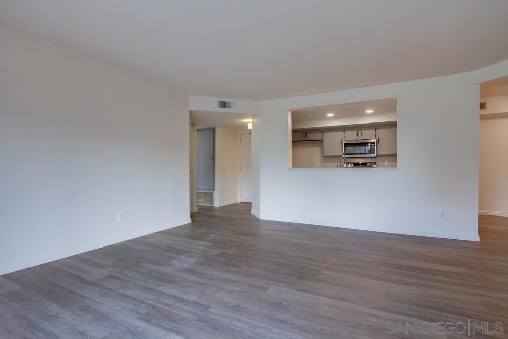1030 Washington Ave - photo 4