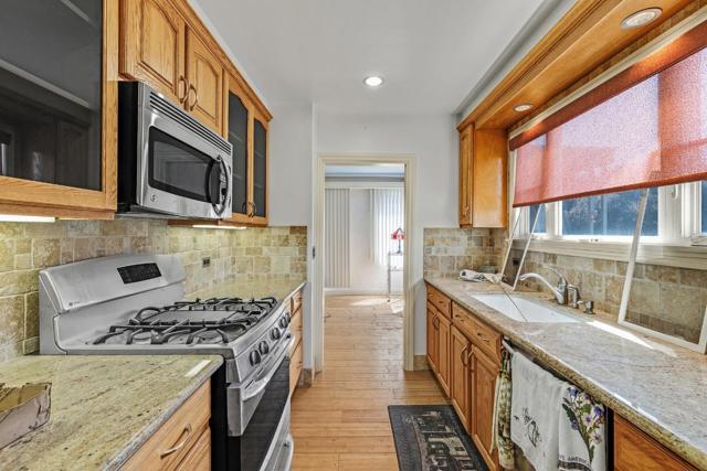 200 Cayuga Avenue, San Francisco CA: https://media.crmls.org/mediaz/f975418f-9ac3-448d-9a26-f23ca9fc3c52.jpg
