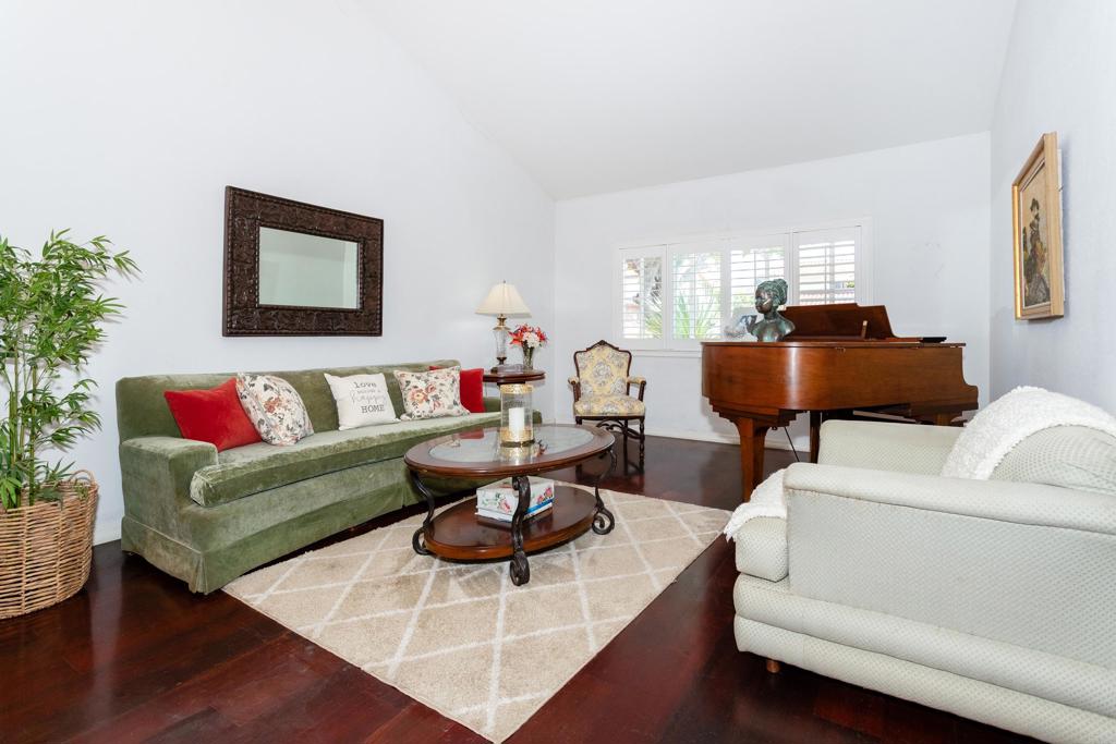 2814 Luciernaga Street - photo 4